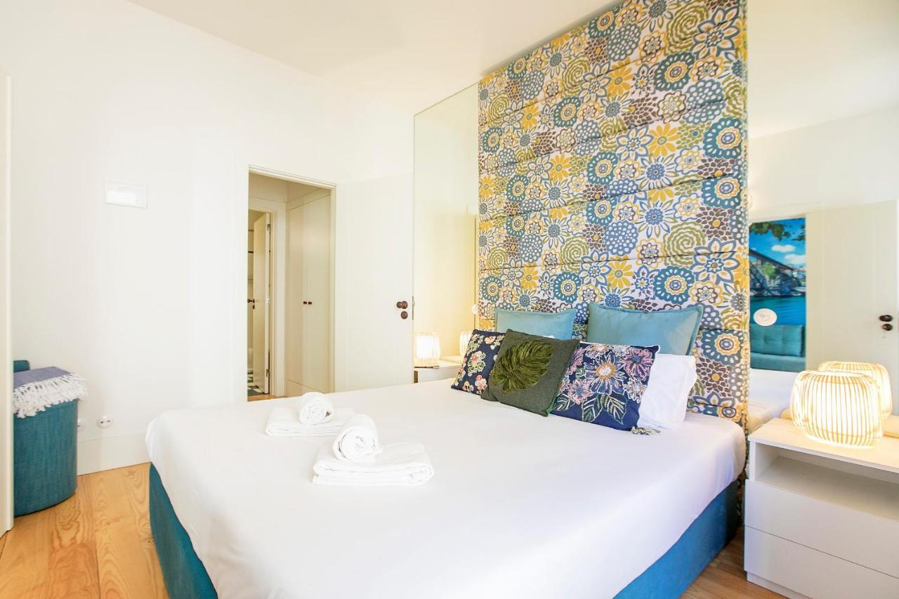 Oporto Flores Plaza By Lovelystay Porto Exterior foto